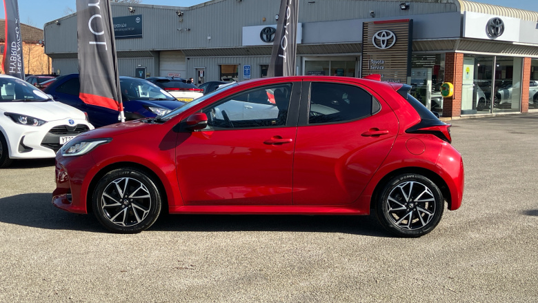 Toyota Yaris 1.5 Hybrid Design 5dr CVT Hybrid Hatchback